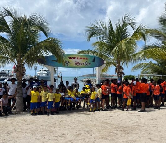 Students Kick Off International Coastal Cleanup in Philipsburg