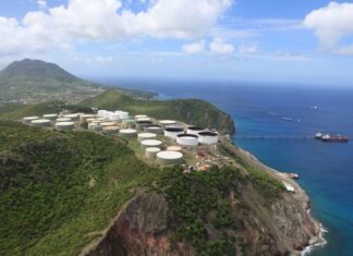 Government monitoring diesel spill in Statia waters