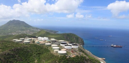 Government monitoring diesel spill in Statia waters