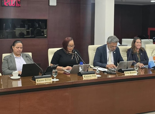 COM parliament