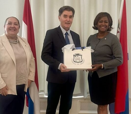 Minister Plenipotentiary Arrindell Meets Uruguay’s Ambassador and Explore Opportunities for wider Cooperation